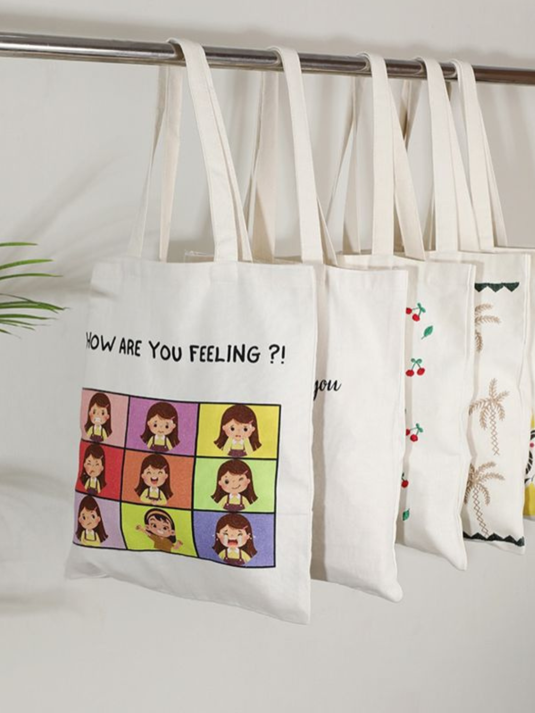 TOTE BAGS
